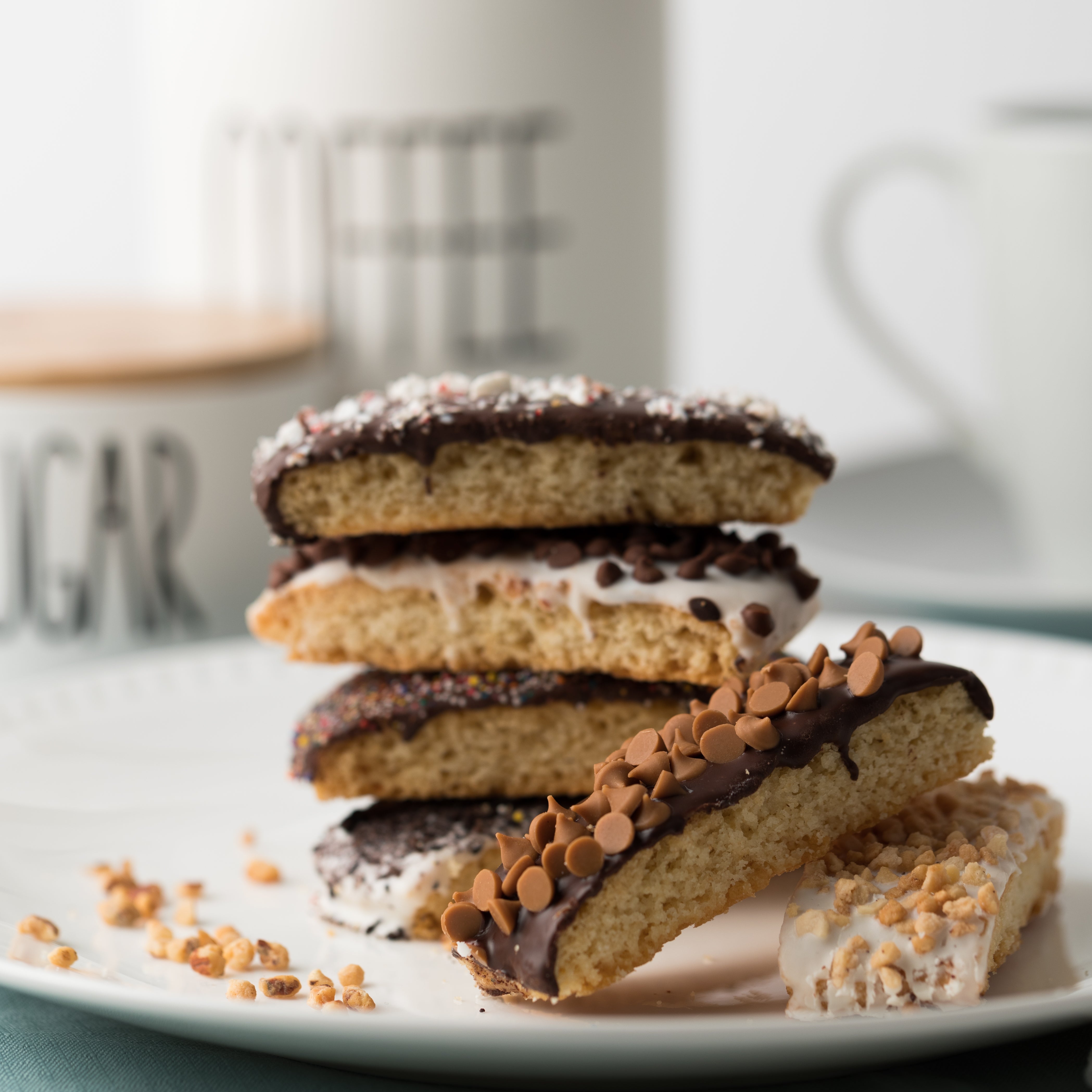 Oh! Nuts Chocolate Biscotti Gift Basket - 18CT